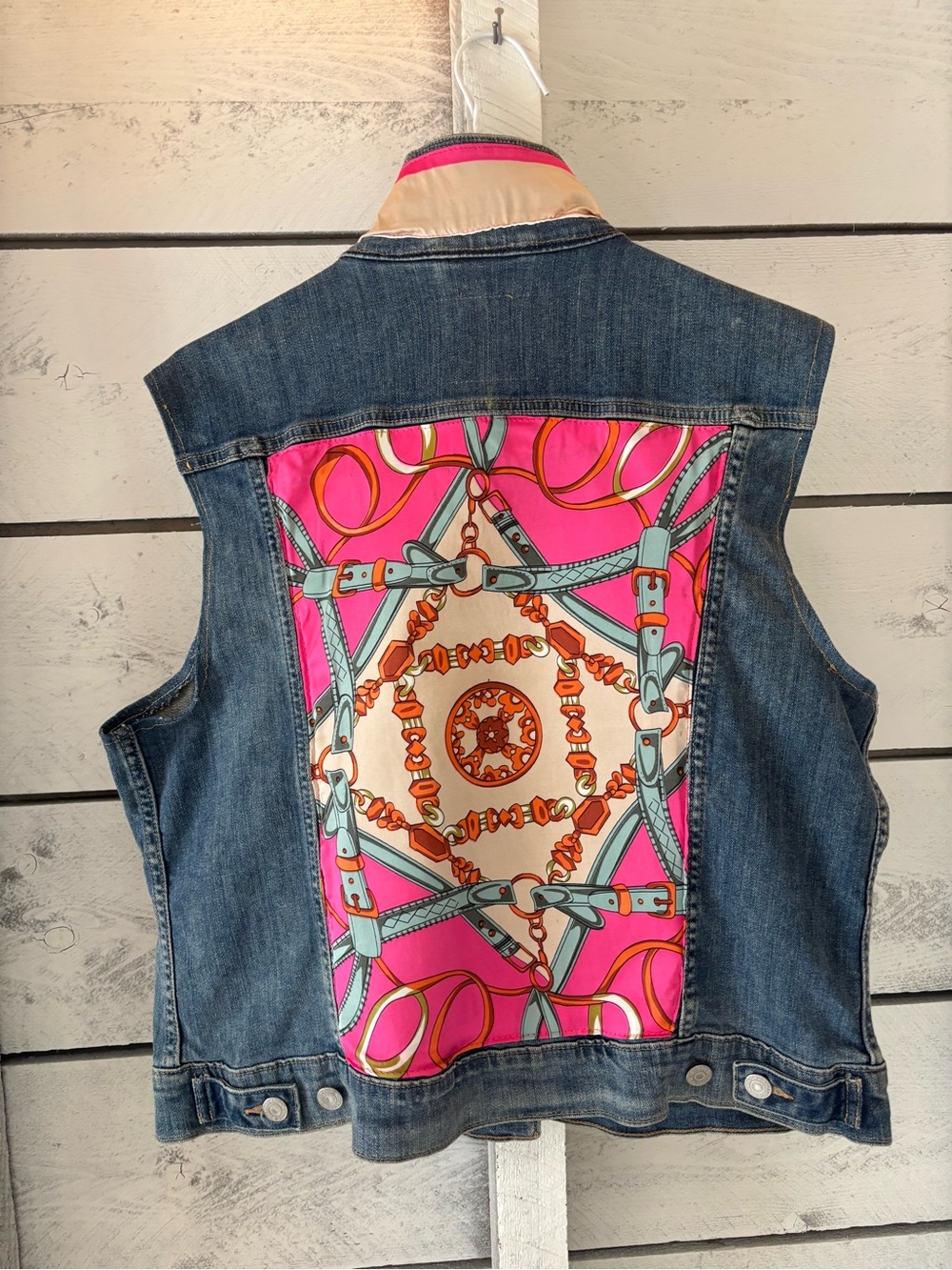 Upcycled Levis Vest with satin back. Bright pink color perfect for spring sz XL
